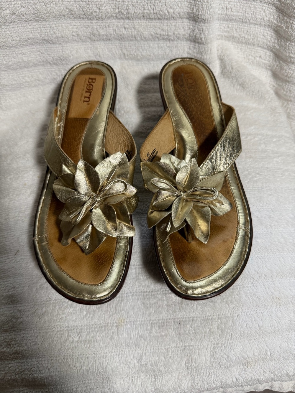 Born Gold Leather Floral Thong Wedge Sandals - Women Size 10